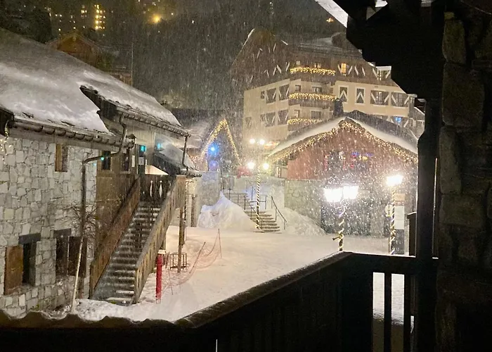 Arc 1950 Ski-in/Ski-out: Heated Pool & Mountain Access